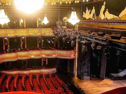 El teatro vuelve en la Ciudad, pero sin público