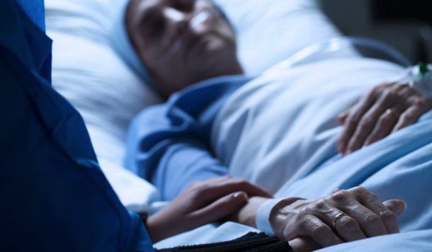 Por primera vez autorizan en Italia un suicidio asistido