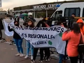 Buenos Aires colapsada por protestas en el centro porteño y en la autopista Riccheri