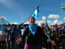 Violenta campaña en contra del aborto en las calles de Neuquén