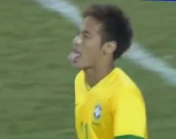 Neymar erró un penal y todos se ríen de él en la Web