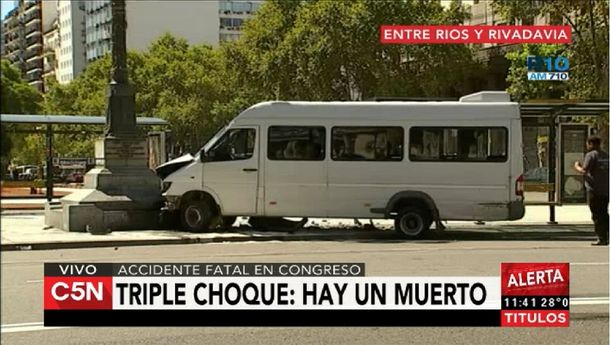 Triple choque enfrente del Congreso: hay heridos