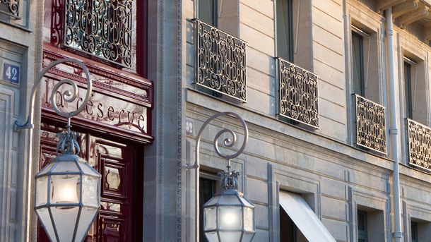El hotel de Mauricio Macri en París: un lujo que cuesta 1.800 euros la noche