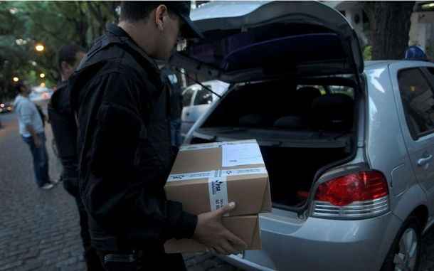 Narcotráfico: allanan la casa de un abogado que amenazó a una jueza