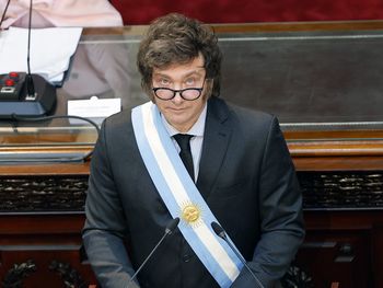 Javier Milei se derrumba: su imagen es la que más cayó entre los presidentes de la región