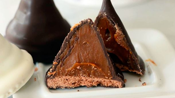 Se quiso llevar una caja con 14 conitos de dulce de leche. Lo detuvieron