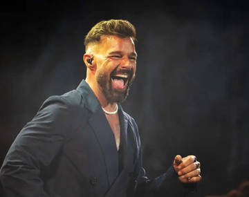 Ricky Martin fue sorprendido por sus hijos en el escenario