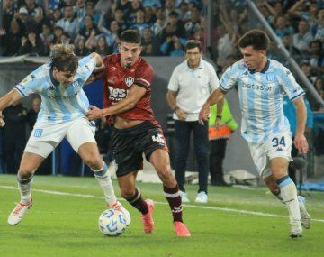 Racing sufrió pero venció 1-0 a Central Córdoba y sigue en zona de clasificación