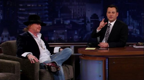 Irreconocible: Axl Rose enfrentó las cámaras luego de 20 años