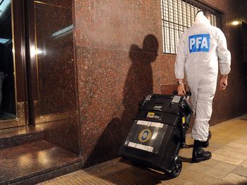 Sorpresivo allanamiento en el edificio de Ravignani 2360