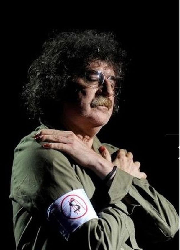 Charly García, internado de urgencia en Colombia