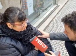 una mujer con discapacidad se descompenso en la puerta de andis: estoy mareada una mujer con discapacidad se descompenso en la puerta de andis: estoy mareada