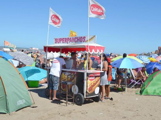 Cuánto cuesta comer en la playa de San Bernardo y Mar de Ajó