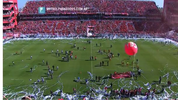 Video El Colorido Recibimiento De Los Hinchas A Independiente Y Racing En El Clásico 