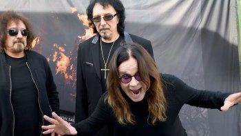dolor mundial: murio el cantante ozzy osbourne a los 76 anos dolor mundial: murio el cantante ozzy osbourne a los 76 anos