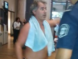 Pablo Blesa, vecino de La Plata, se fue a bañar a la prestadora de electricidad Pablo Blesa, vecino de La Plata, se fue a bañar a la prestadora de electricidad