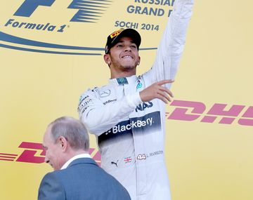 Hamilton se quedó con el GP de Sochi y se afianzó como líder del campeonato