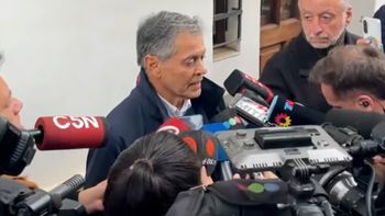 Raúl Garzón habló con la prensa en el marco de los allanamientos para encontrar a la adolescente de 14 años. Raúl Garzón habló con la prensa en el marco de los allanamientos para encontrar a la adolescente de 14 años.