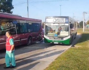 Fuerte choque de colectivos en Villa Lugano dejó al menos tres heridos
