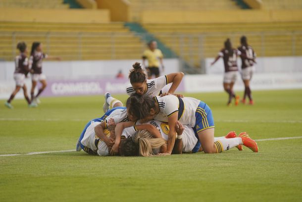 Boca se clasificó primera y avanzó a cuartos de final