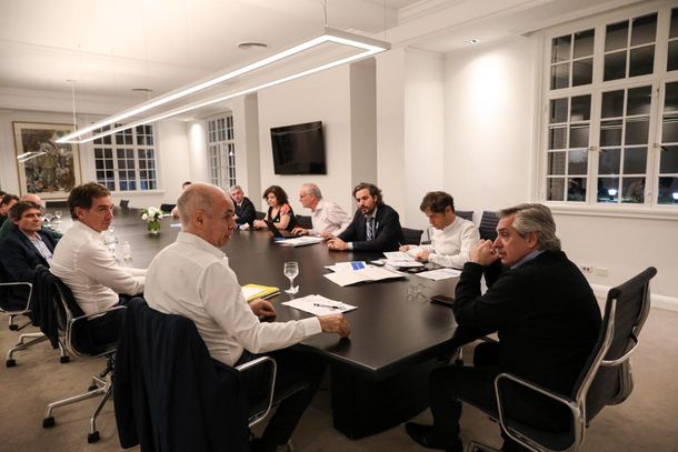 Alberto Fernández analizó con el Comité de Expertos cómo seguirá la cuarentena