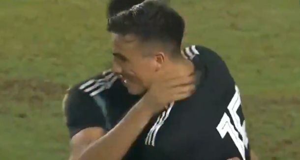 Paredes saluda al Pity