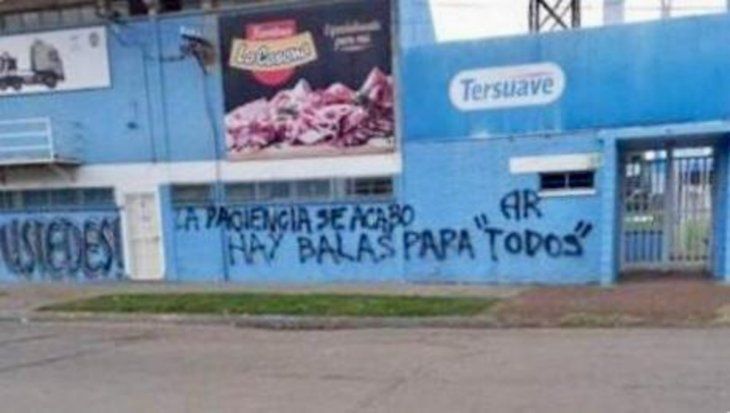 Atlético Rafaela: aparecieron pintadas con amenazas a los jugadores