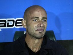 El ex defensor deja un gran paso por el Tomba El ex defensor deja un gran paso por el Tomba