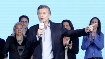 macri retoma su campana con una gira que lo llevara de chaco a rio negro macri retoma su campana con una gira que lo llevara de chaco a rio negro