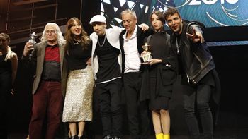 premios gardel 2016: los amigo, el disco postumo de spinetta se llevo el oro premios gardel 2016: los amigo, el disco postumo de spinetta se llevo el oro