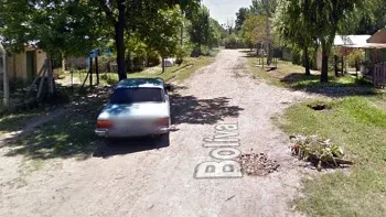 El crimen fue descubierto en la calle Bolivar al 600 en Francisco Álvarez, partido de Moreno. El crimen fue descubierto en la calle Bolivar al 600 en Francisco Álvarez, partido de Moreno.