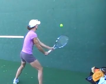 La mejor doblista del mundo se enfrenta contra el frontón