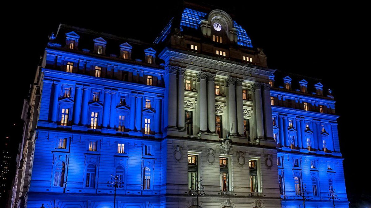 ¿El Gobierno plagió el nuevo logo del Palacio Libertad?