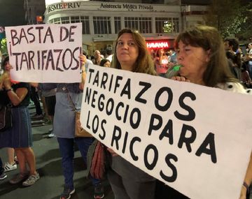 Ruidazo en todo el país contra los aumentos de tarifas y la inflación