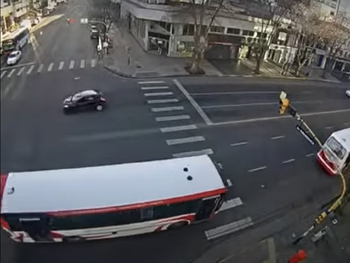 Así circulaba el Ford Fiesta antes del accidente que mató al conductor en el acto