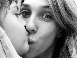 Una mujer debe entregar su hijo de 8 años a su ex en Estados Unidos. Una mujer debe entregar su hijo de 8 años a su ex en Estados Unidos.