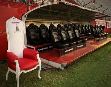 Huracán le preparó un trono al rey del fútbol mundial