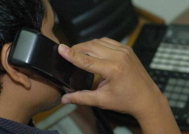 Acusan a dos argentinos en EEUU de fraude por extorsionar a hispanos