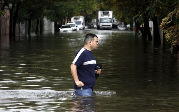 Más de 900 evacuados en La Plata, Berisso y Ensenada