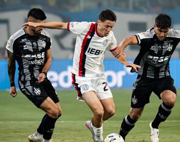 Central Córdoba se lo dio vuelta a San Lorenzo y avanzó a cuartos