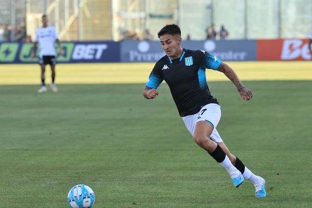 Racing, con el pie derecho: goleó 3-0 a Colo Colo en un amistoso internacional