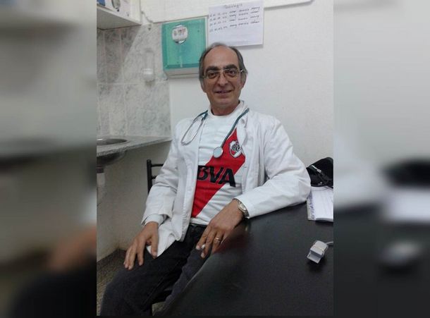 Un médico lleva 33 días de guardia