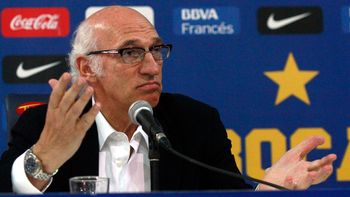 asumio bianchi y confirmo que hablara con riquelme asumio bianchi y confirmo que hablara con riquelme