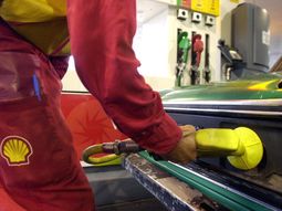 shell y esso aumentaron sus combustibles entre 2 y 7% shell y esso aumentaron sus combustibles entre 2 y 7%