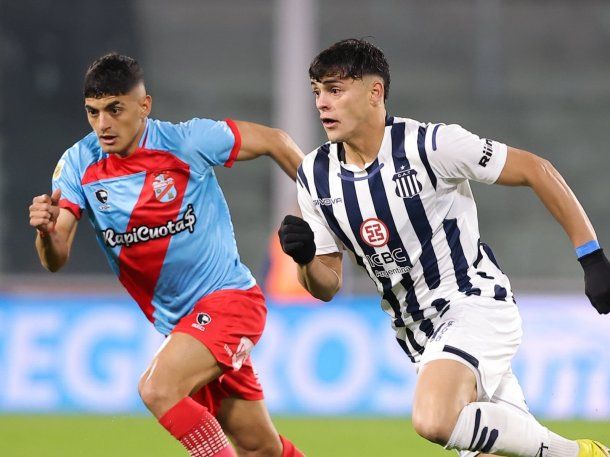 Huracán cayó ante Instituto y quedó en zona de descenso