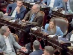 Diputados del PRO cruzaron a Lospennato por votar contra los vetos de Milei
