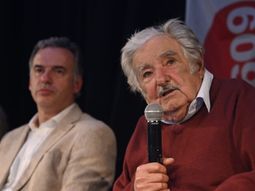 El expresidente José Mujica defendió a Yamandú Orsi tras la denuncia en su contra y admitió el impacto a nivel electoral. El expresidente José Mujica defendió a Yamandú Orsi tras la denuncia en su contra y admitió el impacto a nivel electoral.