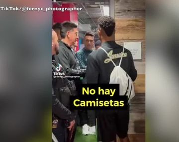 No hay camisetas: el video viral de Argentina-Jamaica