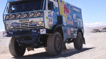 ales loprais gano la etapa y mardeev lidera la general en camiones ales loprais gano la etapa y mardeev lidera la general en camiones