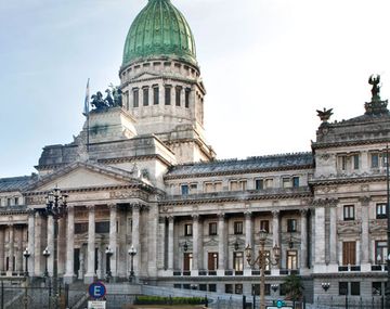 Encontraron un paquete sospechoso cerca del Congreso de la Nación